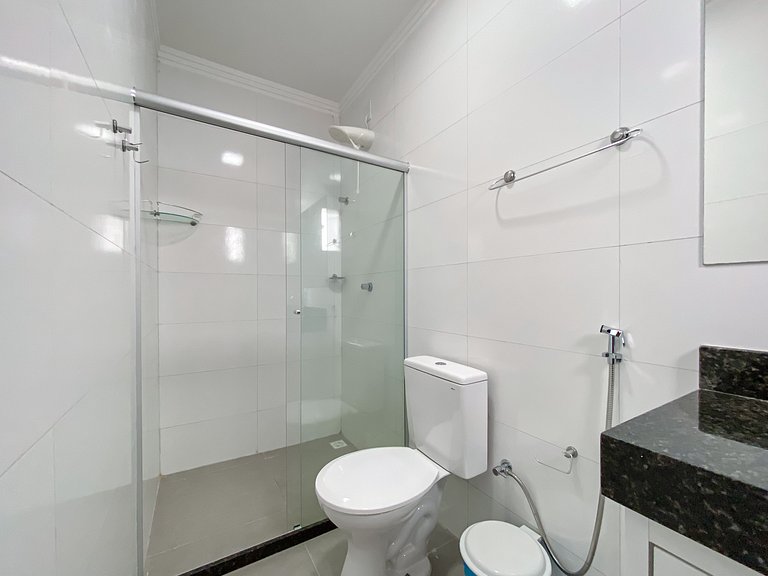 Apto 2 quartos sendo 1 suite excelente localização