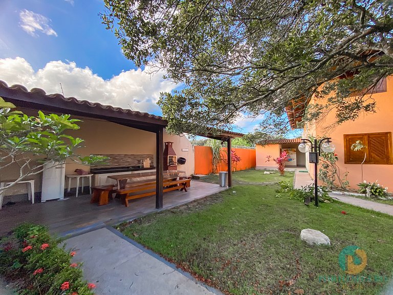 Apartamento a Poucos Metros da Praia de Taperapuã | Piscinas