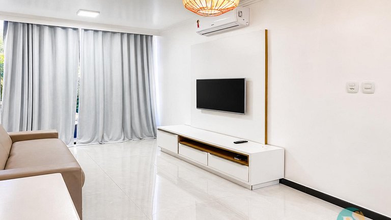 Apartamento a Poucos Metros da Praia de Taperapuã | Piscinas